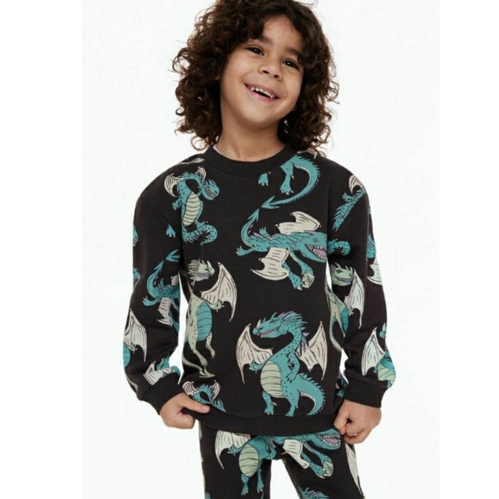 H&M kid’s dragon print sweatshirt & sweatpants set